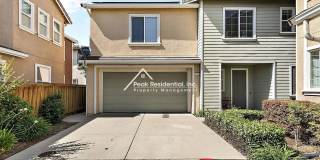 Beautiful Elk Grove 3bd/2.5ba Home with 2 Car Garage Gallery 1