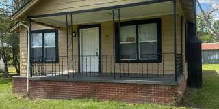 3 Bed/1 Bath House Gallery 1