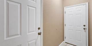 Two Bedroom Near The Powers Corridor Gallery 34