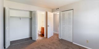 Pickwick Farms Apartments Gallery 22