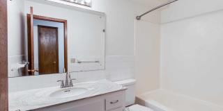 Apache Manor Apartments Gallery 7