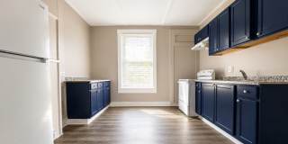 Charming Baltimore Rowhome with Hardwood Floors & Bonus Basement Space Gallery 5