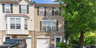 5902 IANS WAY Gallery 1