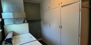 Charming Three Bedroom Home with Large Fenced Yard - Nevada St Gallery 17