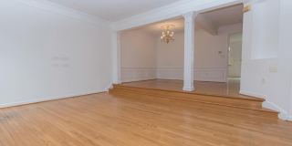 13559 FLOWERFIELD Gallery 4