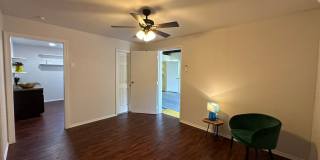2-BEDROOM *ALL UTILITIES INCLUDED* Gallery 8