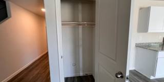3br 2Ba 2-Story Home with fenced yard and garage Near Golf Course, Rotary Park Gallery 35