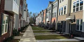 Room in 2 Bedroom Home at Cleburne Ave Gallery 34