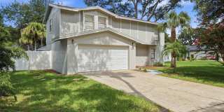 Two-story 3BR/2.5 Bath Country Place home in Carrollowood. Gallery 1