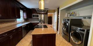 Luxurious 4 Bed 2.5 Bath in Hershey Gallery 18