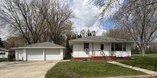 Cozy Home with Double Stall Garage Gallery 1