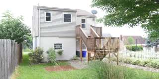 2-Bedroom, 1-Bath Single-Family Home with Integral Garage and Renovated Interior for Rent Gallery 21