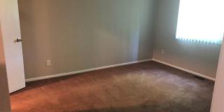 Coventry Court West Apartments Gallery 106