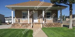 Move-In Discount $195.00!!!  2 bed, 1 bath Upstairs Apartment in Vintage Home Gallery 1