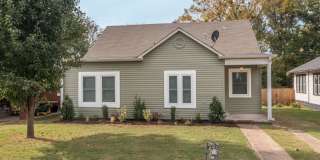 FREE MONTH RENT! Freshly Updated 3 Bedroom House Gallery 21