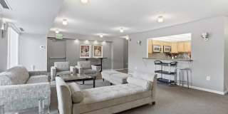 200 N PICKETT Gallery 31