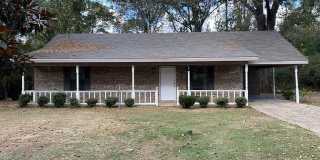 54 Village Trl Gallery 1