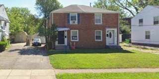 Charming 3-Bedroom Property in Prime Location Gallery 1