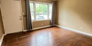 Cute 2 Bed 1 Bath Gallery 14