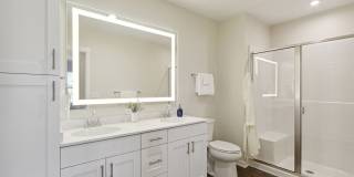 Savannah at Ankeny Gallery 8