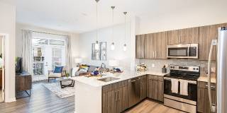 Overture Greenville Age 55+ Apartment Homes Gallery 3