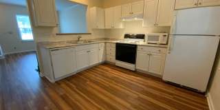 Updated 2 bedroom in fantastic location near Duke Med Center, on busline & convenient to many local amenities! Gallery 5