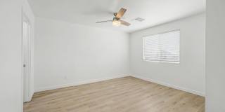 105 W Latona Gallery 20
