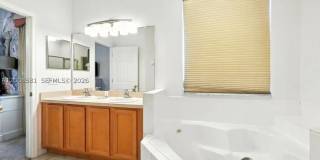 8520 Sunrise Key Drive Gallery 14