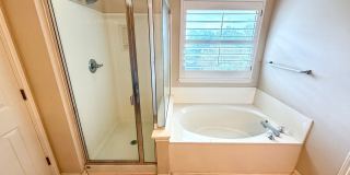 *MOVE IN SPECIAL* Gorgeous Four Bedroom home w/ Community POOL!! Gallery 30