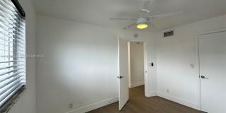 913 NE 17th St Gallery 17