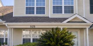 Townhouse Available in Azalea Square Gallery 1