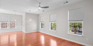 Modern & Spacious 2BR Townhouse in Myrtle Beach Gallery 9