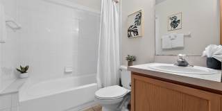 3140 BRITANNIA Boulevard Gallery 24