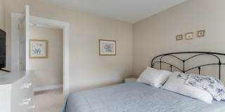 51 Powel Ave Gallery 16