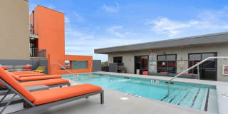Awesome 1BR Loft Style Condo Overlooking Midtown! Gallery 32