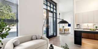 Reynard Gallery 27