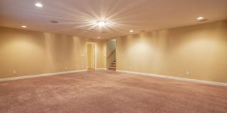 Beautiful 5 bedroom 4.5 bath home with large basement in gated community! Gallery 23