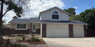 3-Bedroom Home on a Quiet Cul-de-Sac with 3-Car Garage Gallery 1