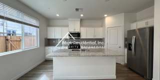 Newer Sacramento 4bd/2.5ba Home! Gallery 6