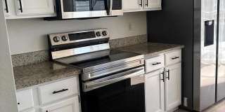 2916 DICKENS CIRCLE Gallery 6