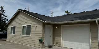 2 bedroom 2 bathroom duplex in Springfield! 2 bedroom 2 bathroom duplex in Springfield! Gallery 1