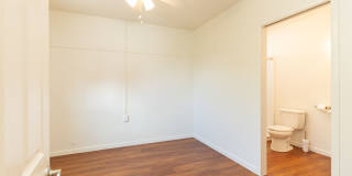Available Now!  Attached 1-bedroom, 1-bath cottage in Pacific Palisades in Pearl City Gallery 6