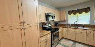 3 Bedroom / 2 Bathroom Townhome in Kehalani Gardens! Small yard and pet friendly! Gallery 5