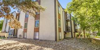 3156 Lakeside Drive Gallery 2