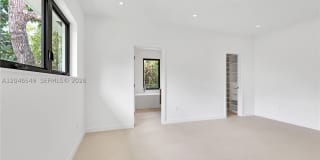 950 Bayamo Ave Gallery 37