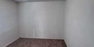 3 bed, 2 bath, 1400 sq ft home in Huning Ranch - New Carpet Gallery 11