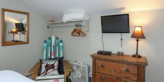 Move in Special! Keystone 2 bed/2bath! Plus Bonus Room  Pool and Hot Tubs!  BIKE STORAGE! Gallery 25