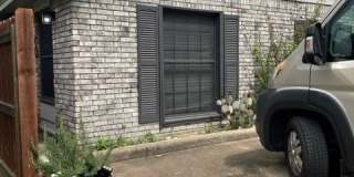 117 E Crockett Gallery 1