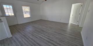 1121 Dixon Circle Gallery 10