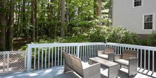 Contemporary 3-Bedroom 2-Bath Townhome in Chapel Hill Close to UNC and Hospital! Gallery 19